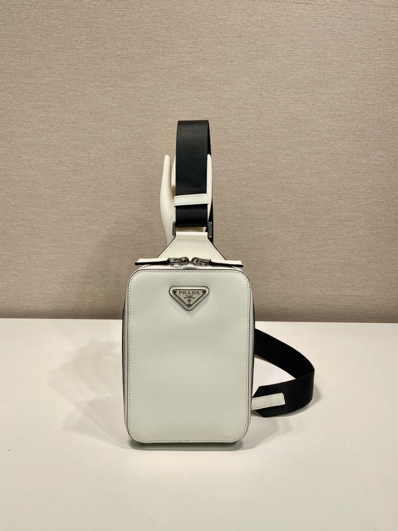 Pra*a waist chest packs